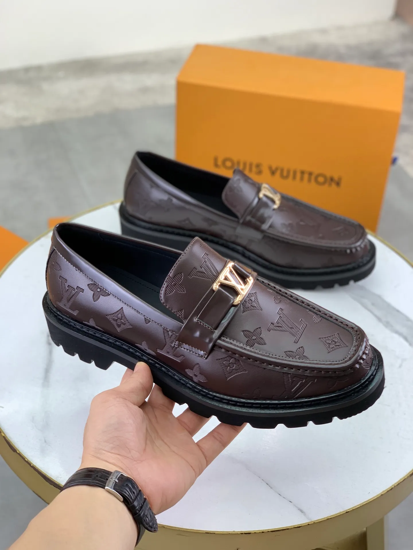 Factory price P820 💎💎💎LOUIS VUITTON [Louis Vuitton] - LV men's business casual leather shoes, luxurious and noble 👞All imported original cowhide, just to create a more comfortable wearing experience, upper: original high-end calfskin ➕Imported soft cowhide lining, original lightweight foam outsole ✔️ Color: 6️⃣colors available Size: 39-44 (38.45 46 can be customized (non-returnable)